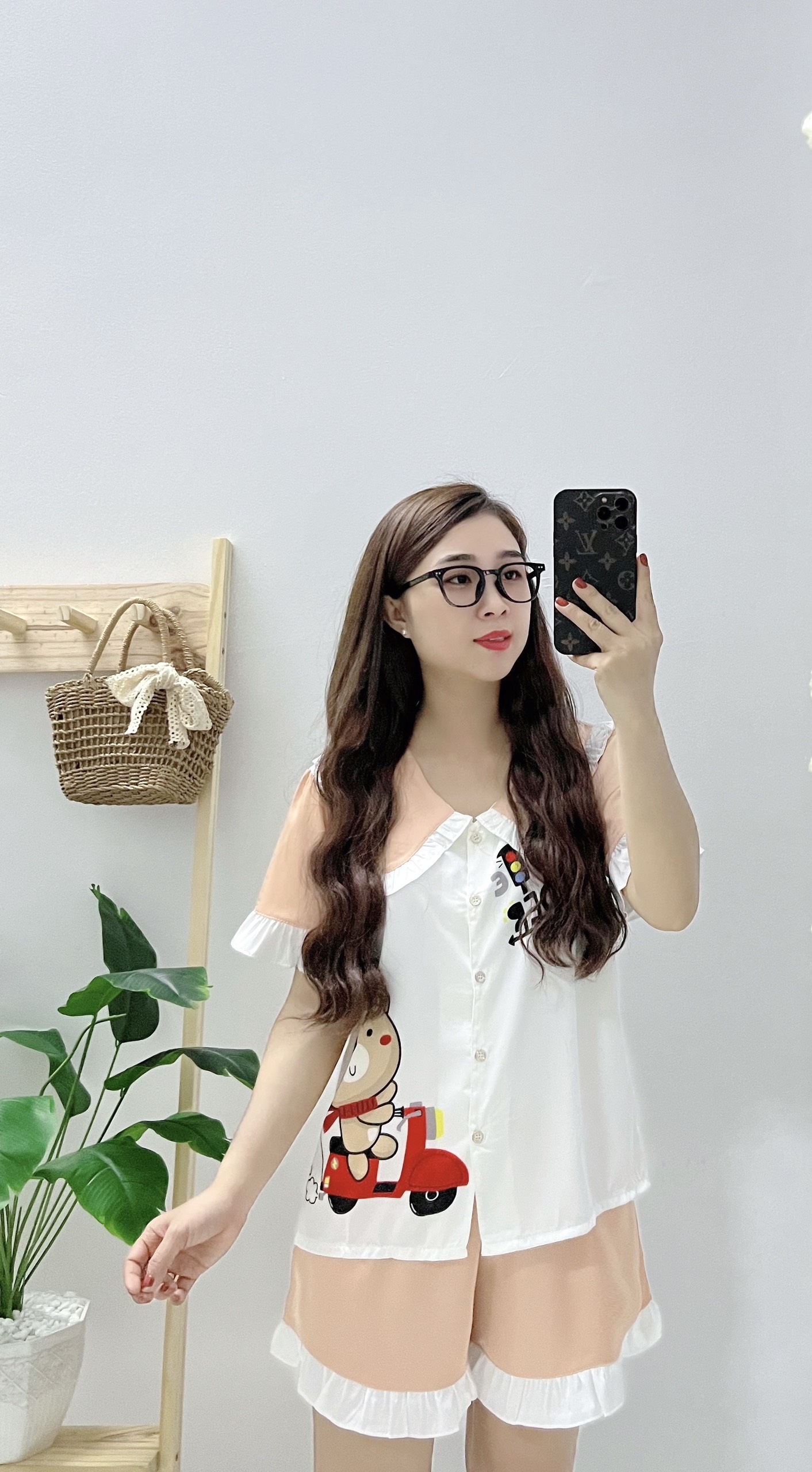 Đồ bộ nữ ANH MỸ pijama cổ bèo chất liệu lụa latin cao cấp tay ngắn quần ngắn LTDUI-03