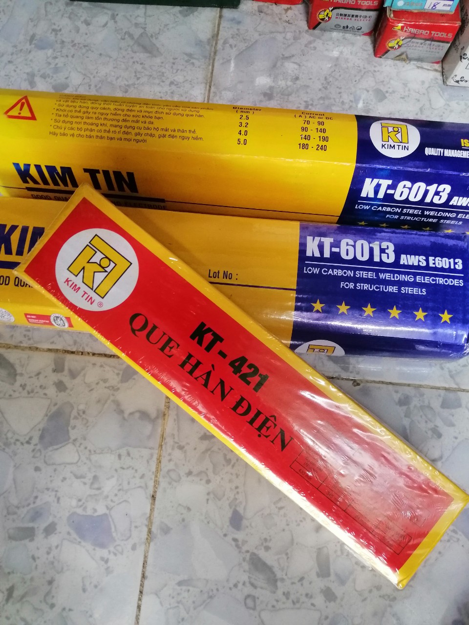 Que hàn sắt kim tín 2.5mm khối lượng 2.5kg
