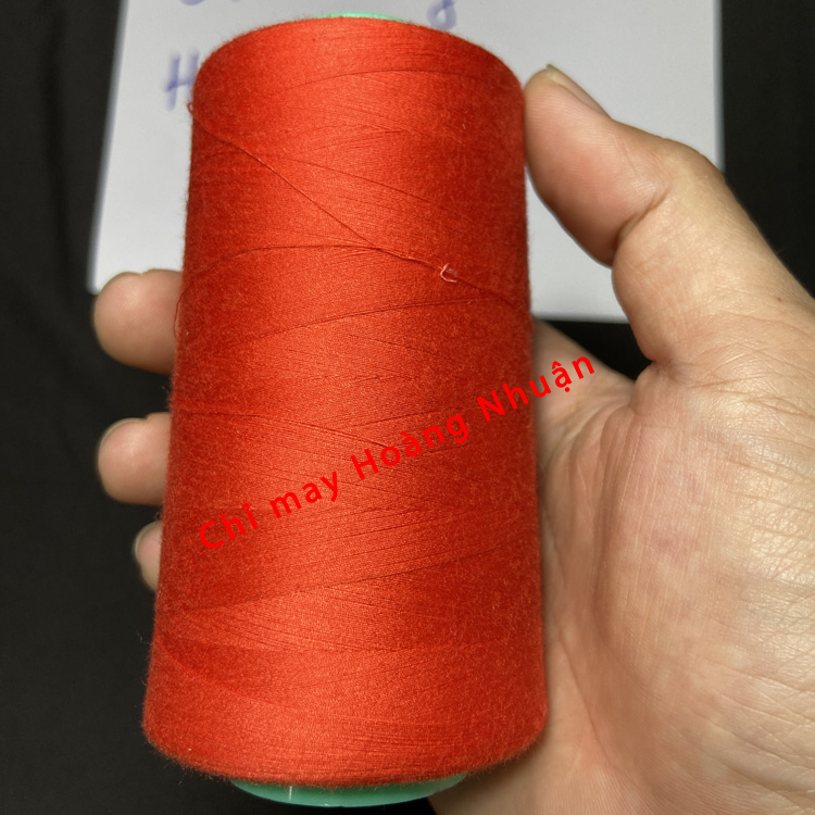 Chỉ may công nghiệp màu đỏ cờ 40/2 mã số e7613 chuyên may quần áo