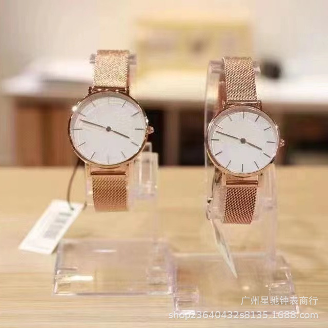 Dw Đồng Hồ Đeo Tay Bộ Hộp Quà Đồng Hồ Cặp Đôi Nam Nữ Bằng Thạch Anh Hai Kim Đơn Giản