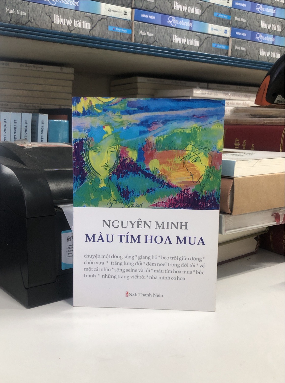 Sách - Màu Tím Hoa Mua