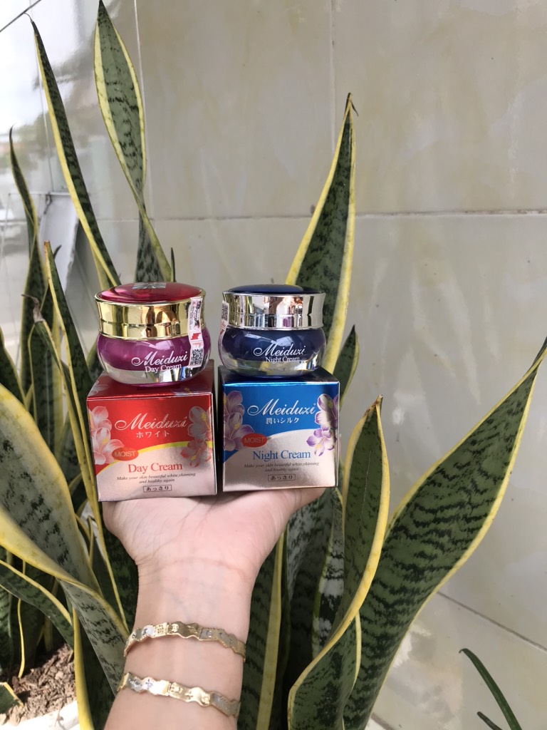 Kem meiduzi nhật bản - chữ M