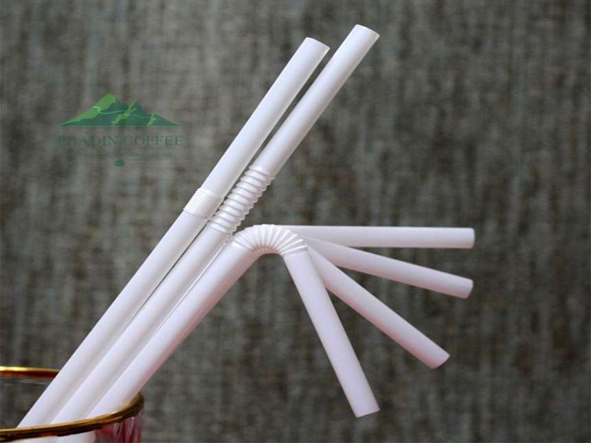 Ống hút bẻ cong, dùng 1 lần Ống trắng cong F6. White straws like pictures.