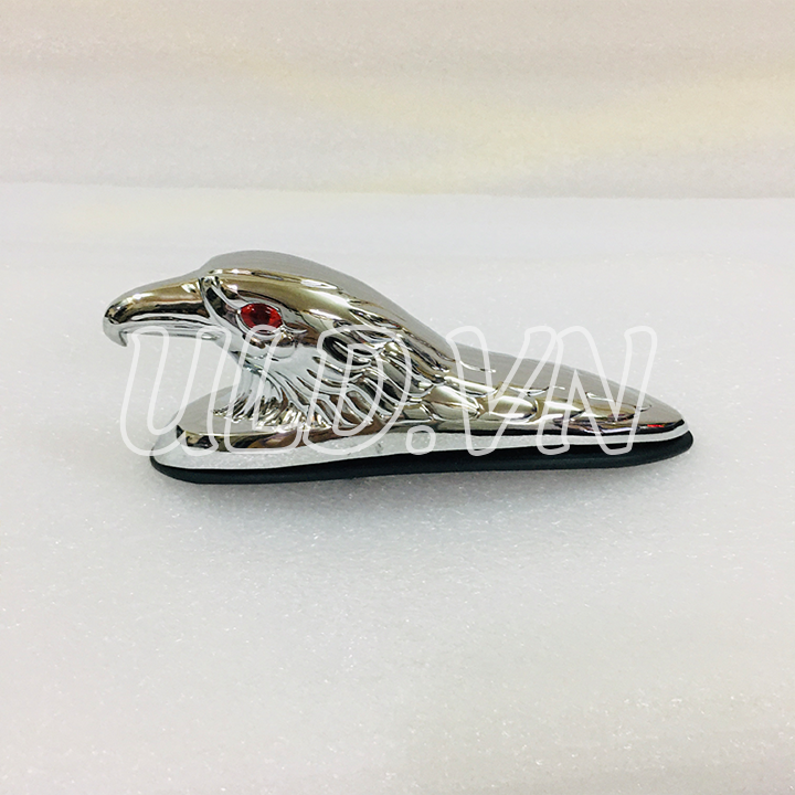 Con ó gắn xe phân khối lớn chế