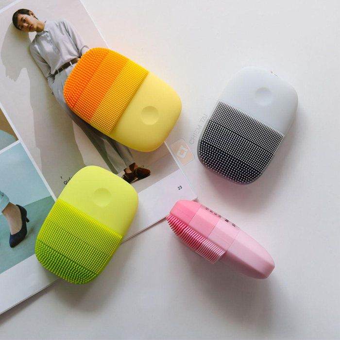 [HCM]Máy Rửa Mặt Sạc Điện Cầm Tay Máy Rửa Mặt Sóng Âm Xiaomi Inface MS-2000 Chất Liệu Silicone Cao Cấp Chống Nước Chuẩn IPX7 5 Mức Độ Rung Dễ Điều Chỉnh Phù Hợp Với Mọi Làn Da Máy Hoạt Động Êm Ái Và Làm Sạch Bụi Bẩn Dễ Dàng