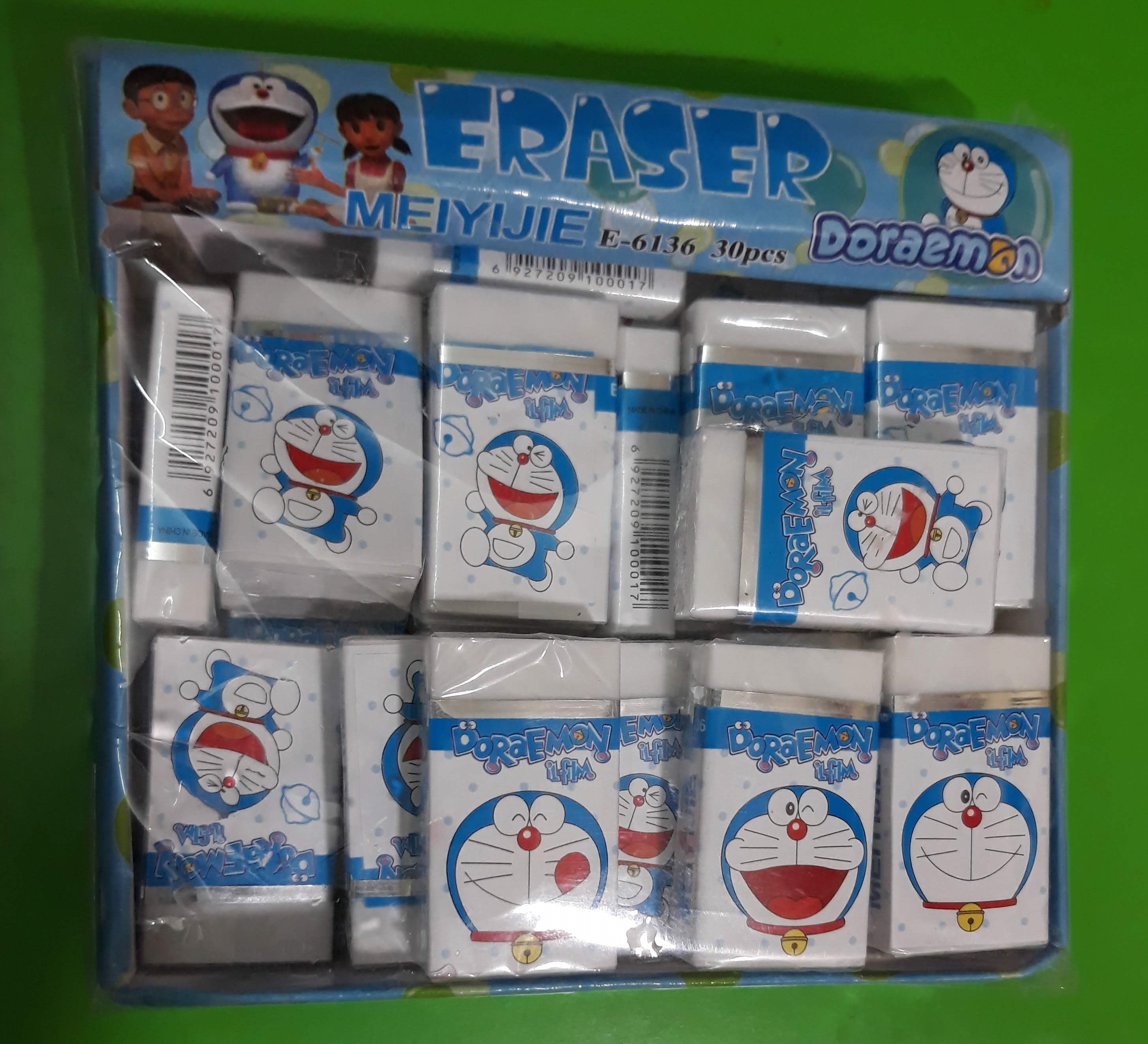 Gôm doremon