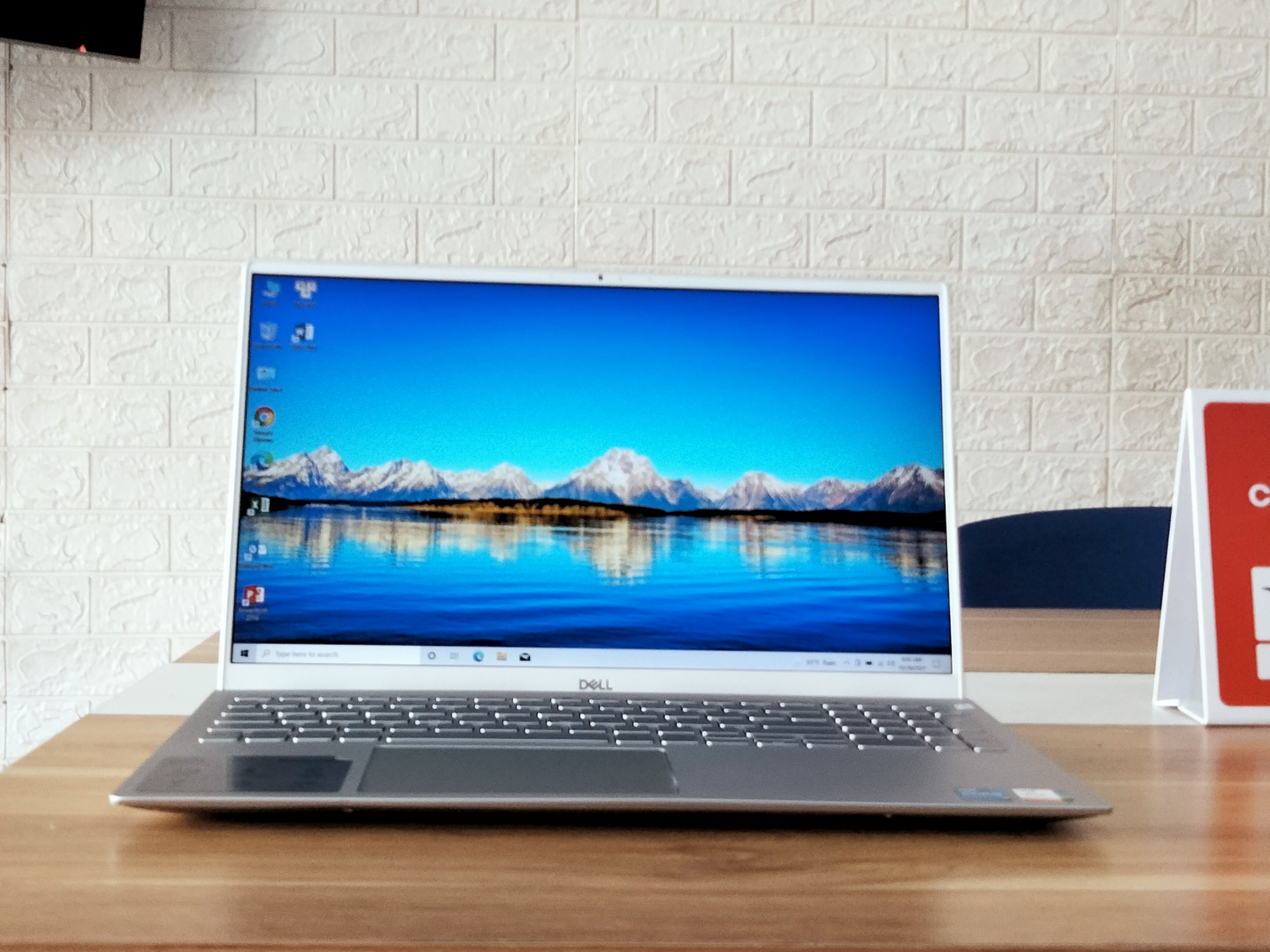 Laptop Dell Inspiron 5502 i5 1135G7 Siêu Mỏng