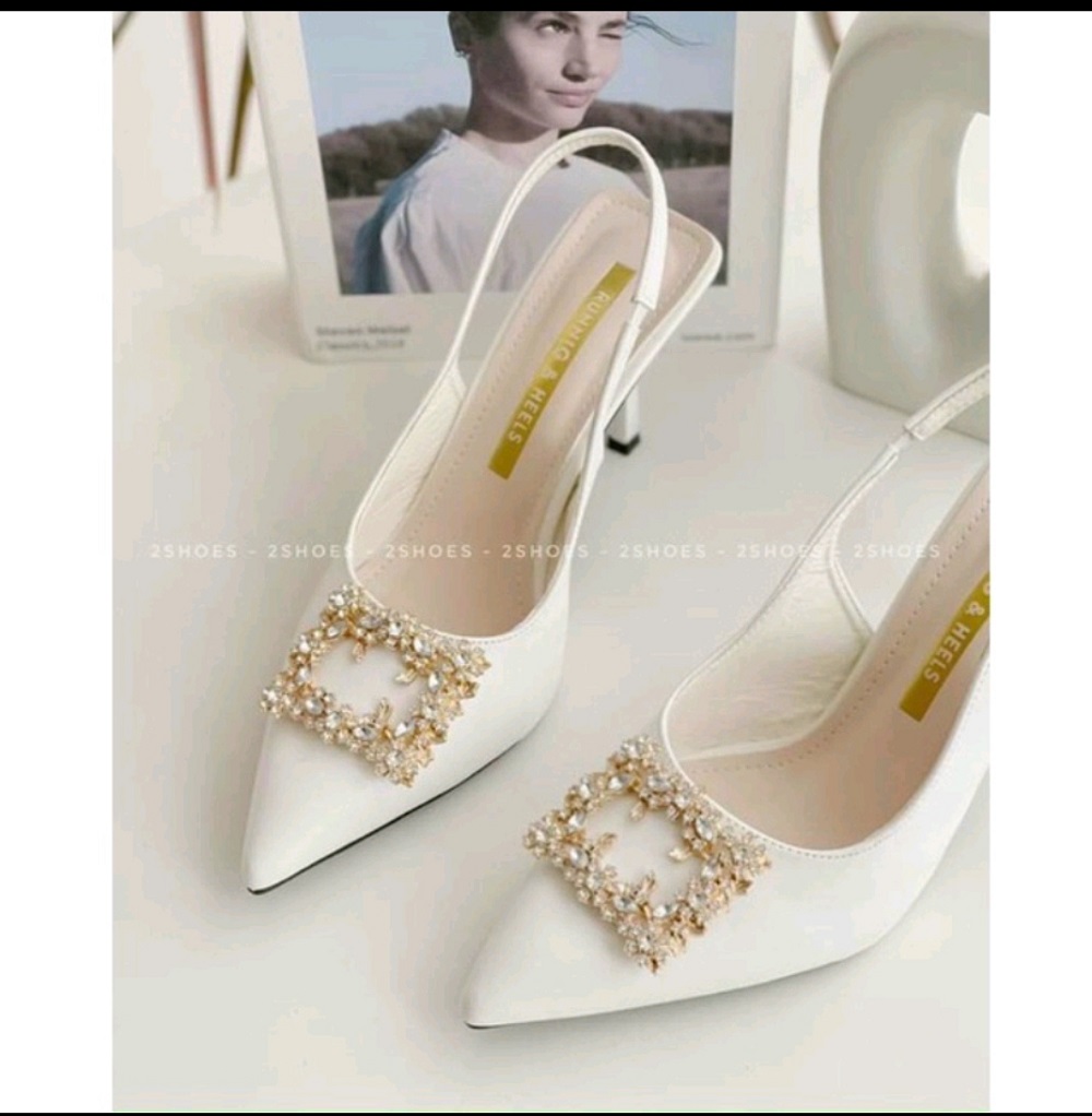 Giày cao gót nữ Đá vuông Hoa Vàng Đế cao 7cm Chất Da mềm