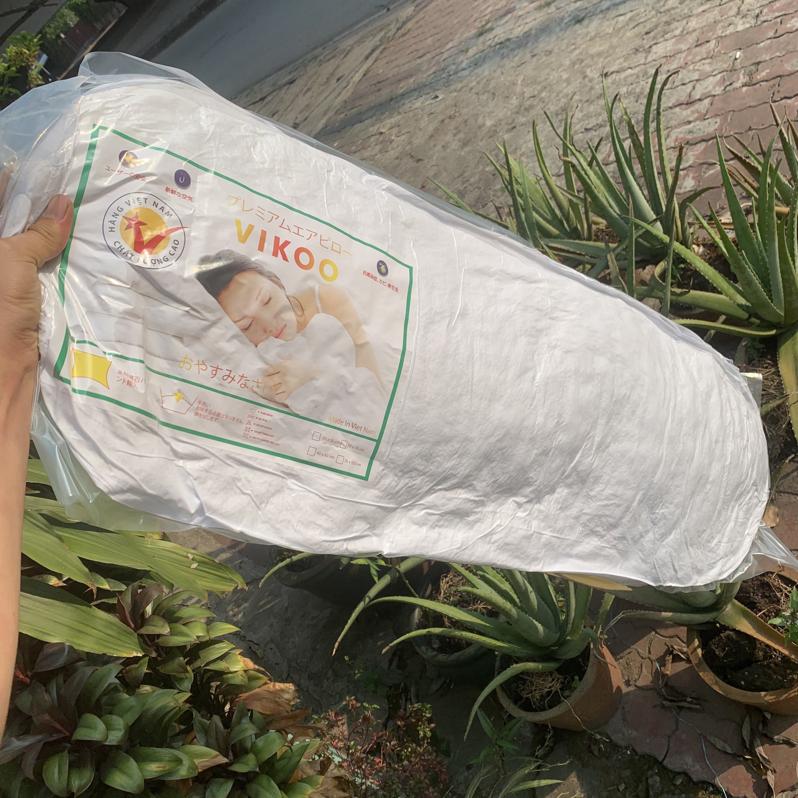 Gối ôm bông gòn 100%, gối ôm dài 35 x 100cm có khoá kéo, giặt được gòn