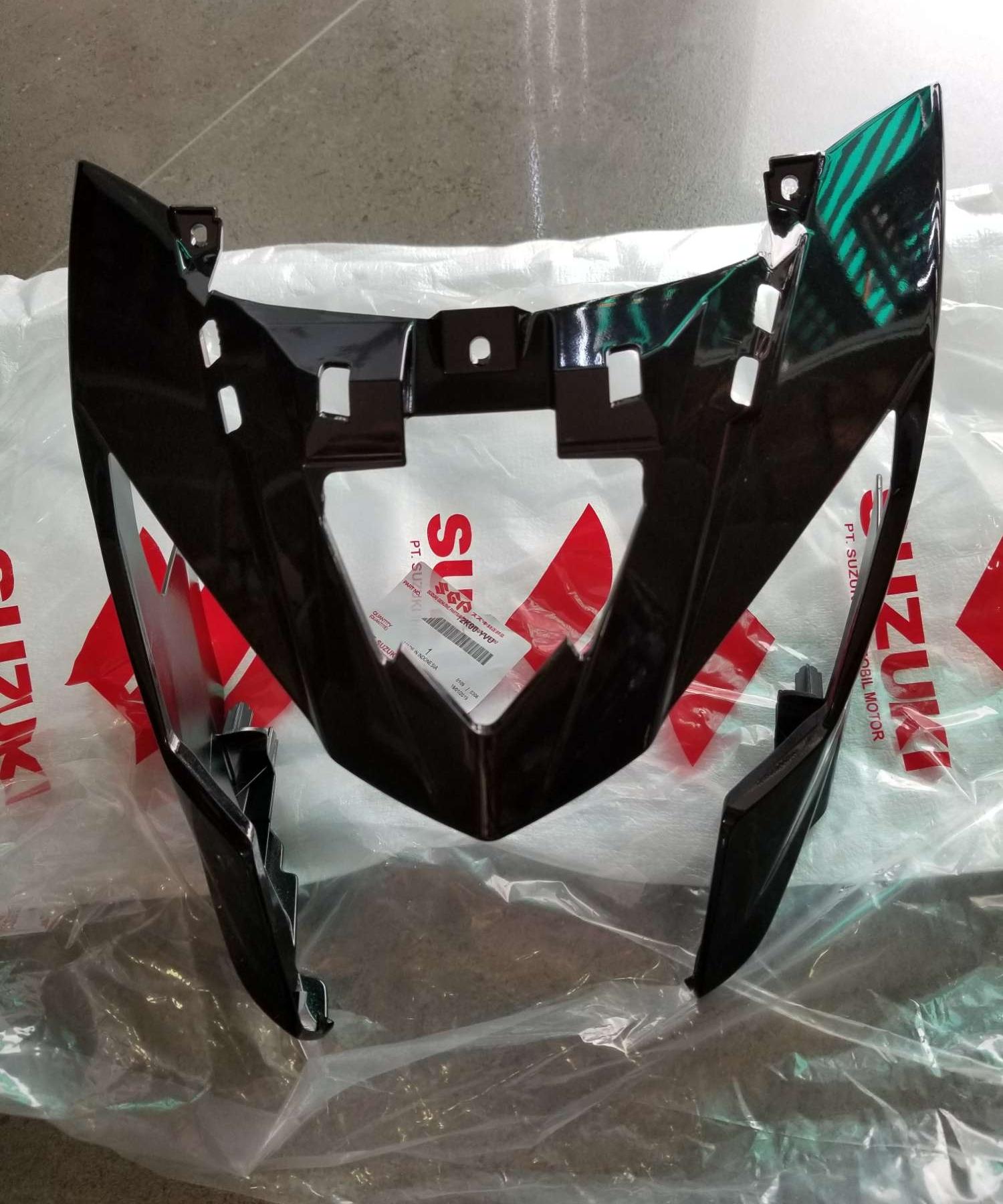 Ốp chóa satria fi và raider fi màu đen bóng