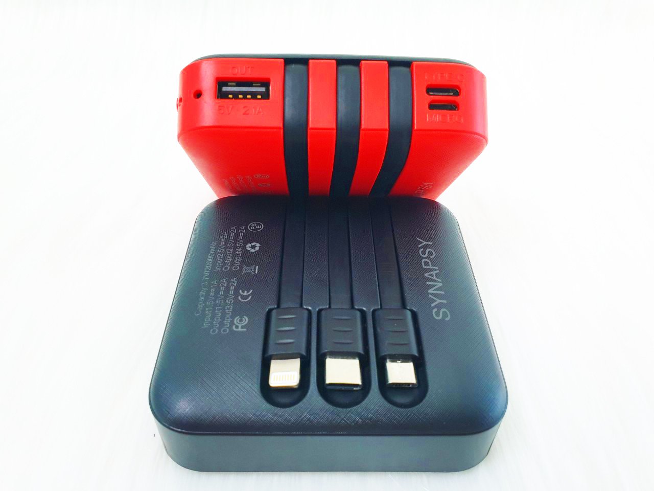 Sạc dự phòng 20000 mah pwb020 tích hợp 3 loại cáp sạc