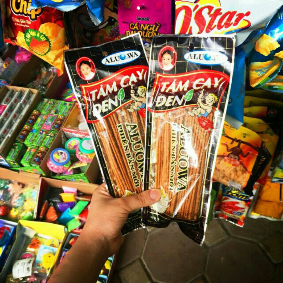 10 gói tăm cay đen