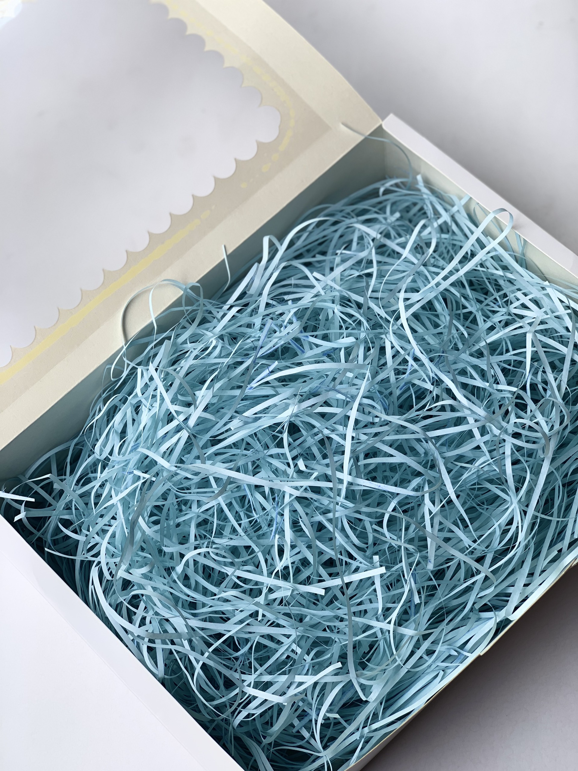 Giấy rơm, giấy vụn lót hộp quà tặng