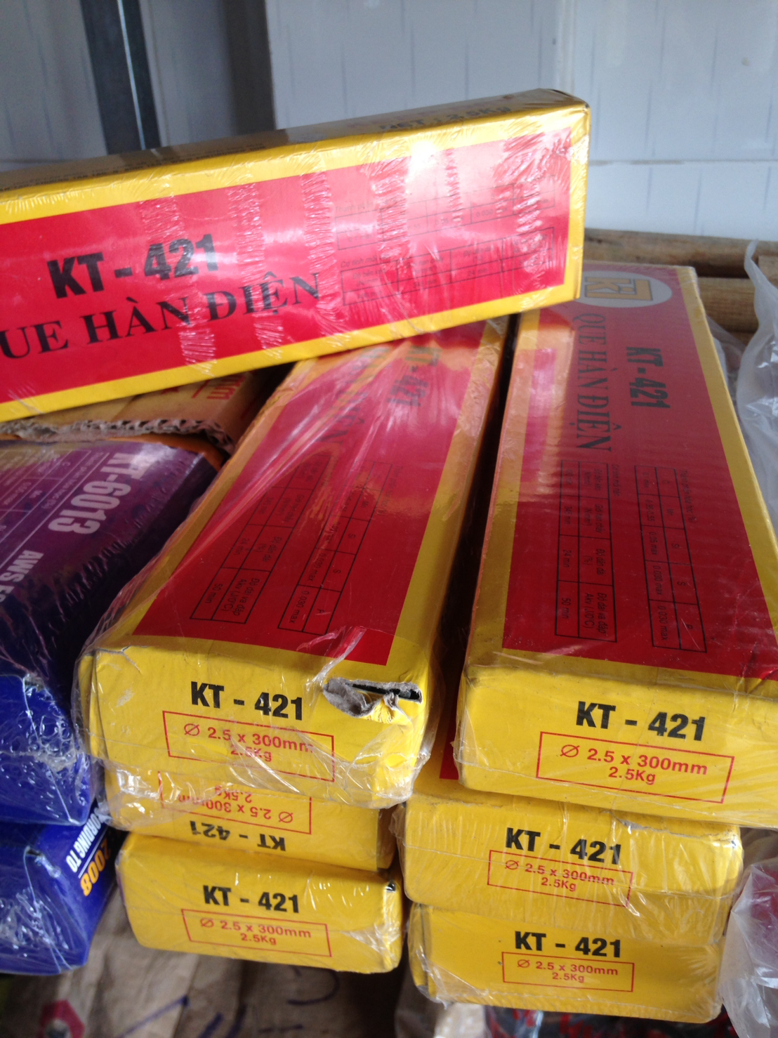 Que hàn kim tín 2.5li - hộp 2.5kg