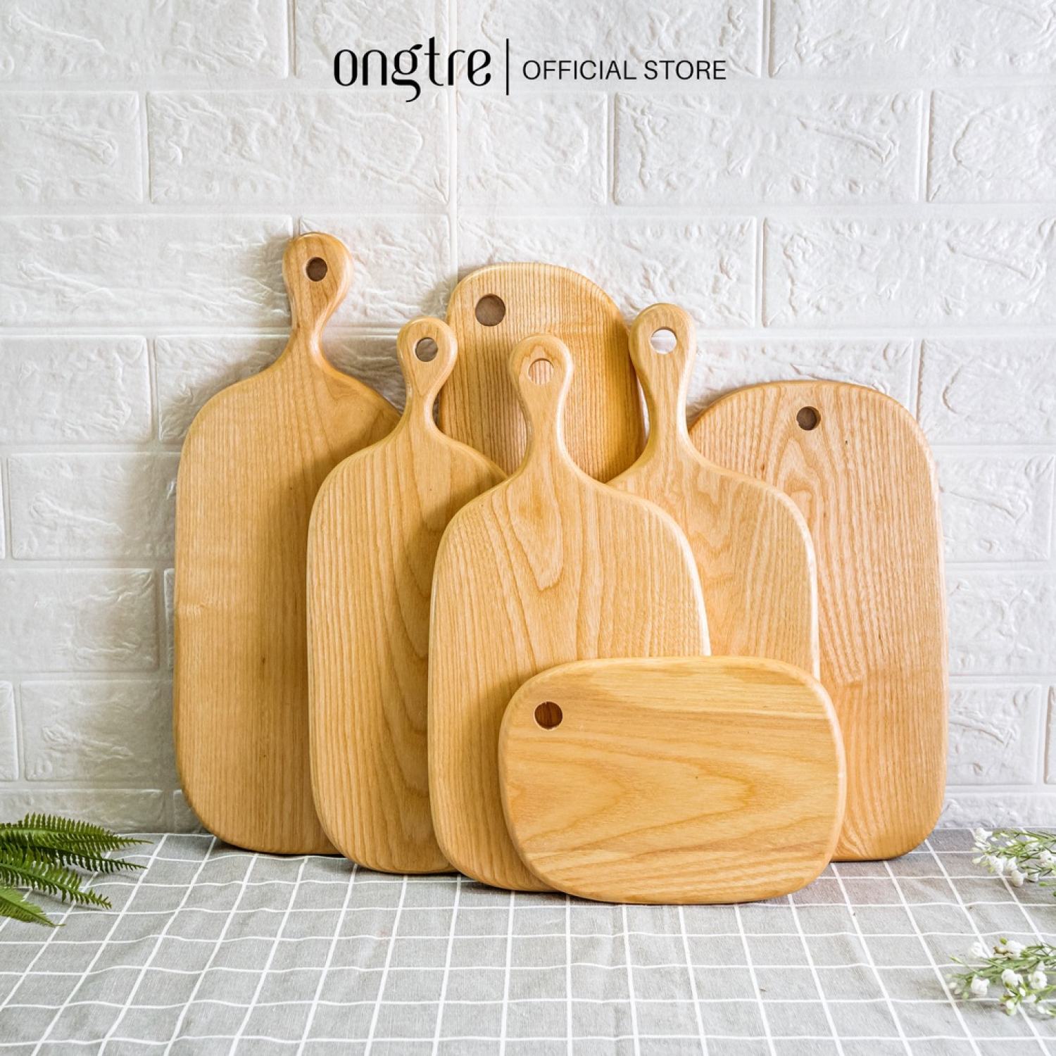 Thớt gỗ tần bì đa năng ONGTRE có tay cầm