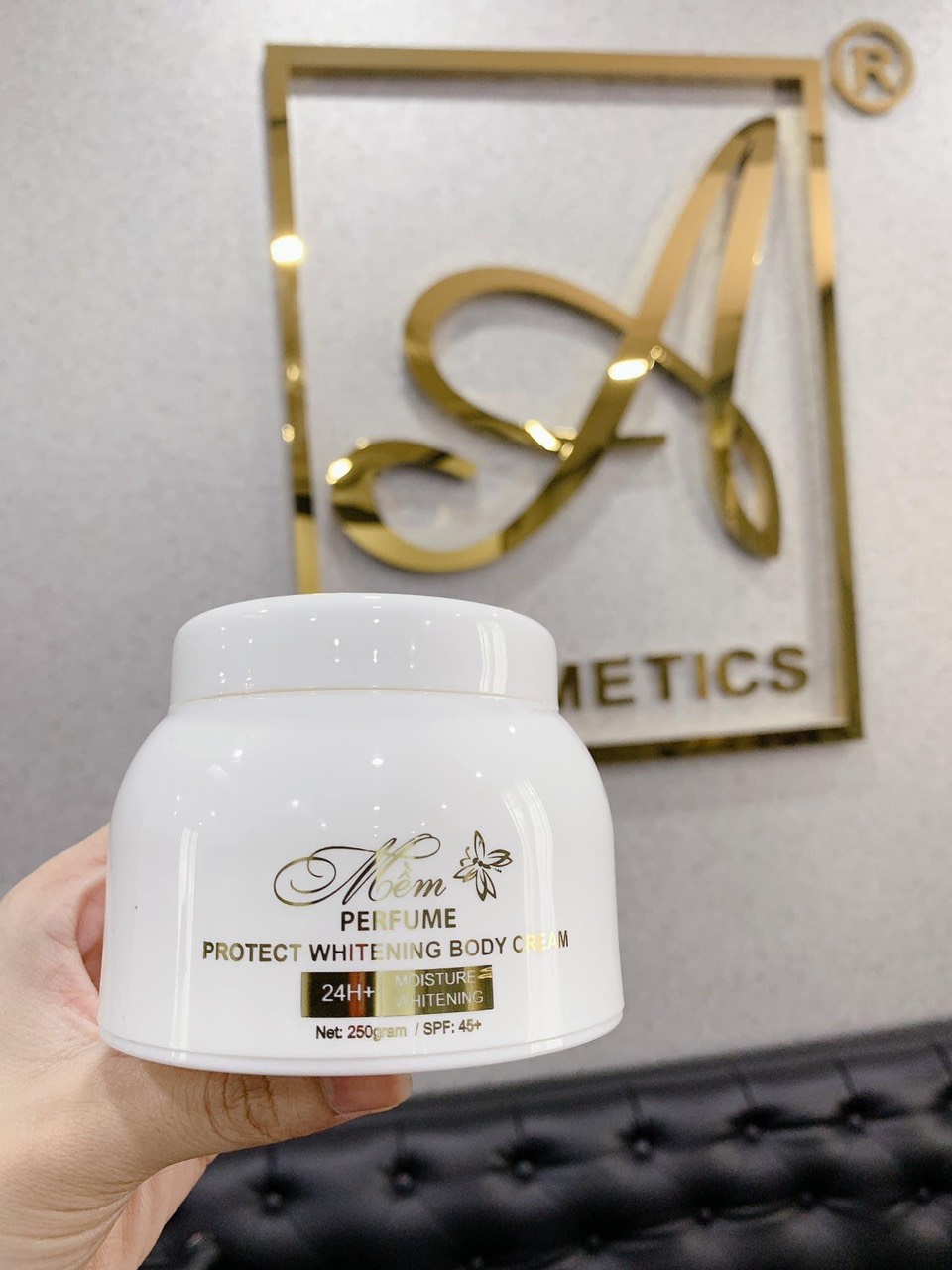 Kem body mềm nước hoa 250gr Phương Anh