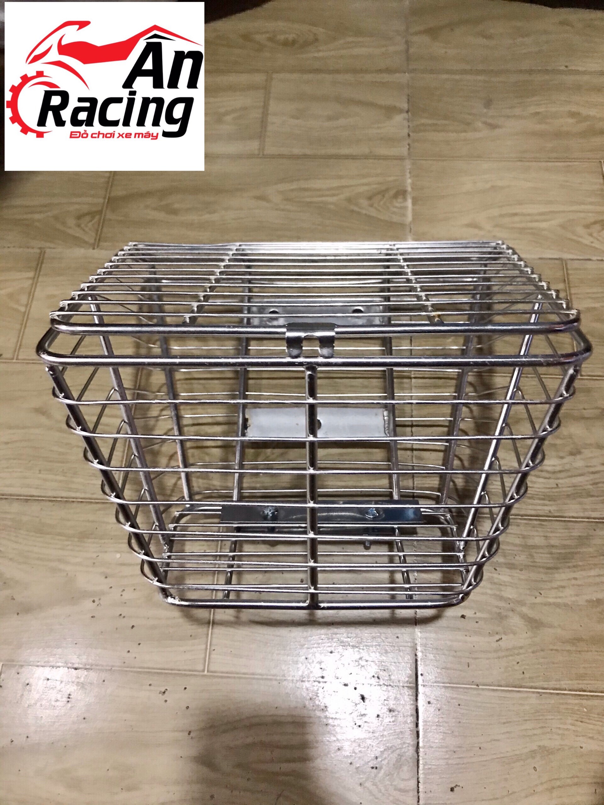Rỗ inox gắn xe wave rs có nắp rỗ 2 lỗ trên 1 lỗ dưới