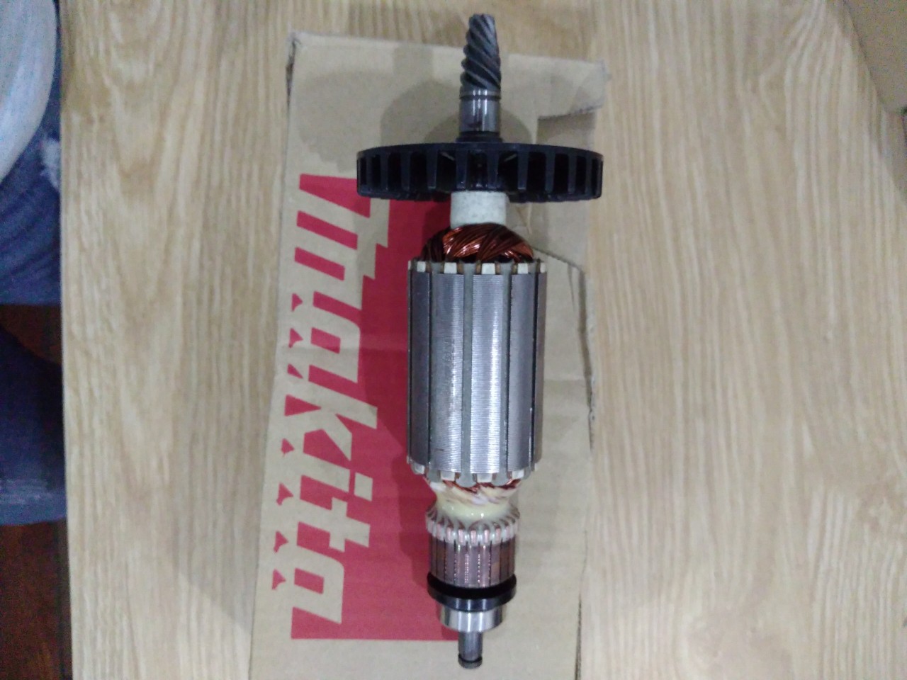 ROTOR MÁY ĐÁNH BÓNG  9227C, 9237C Makita 516308-7