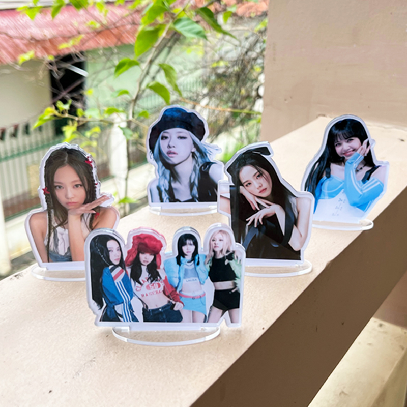 1 Tượng Standee Blackpink kích cỡ mini ( 1 tượng)
