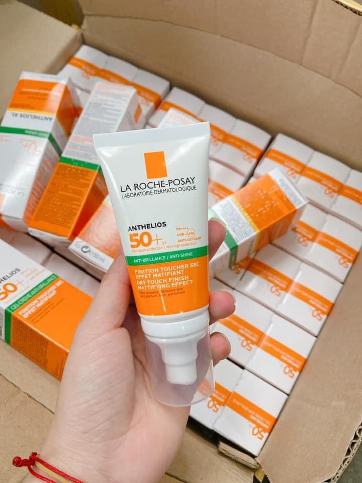 [MẪU MỚI] Kem chống nắng La roche posay cho da dầu mụn spf 50- Happy House
