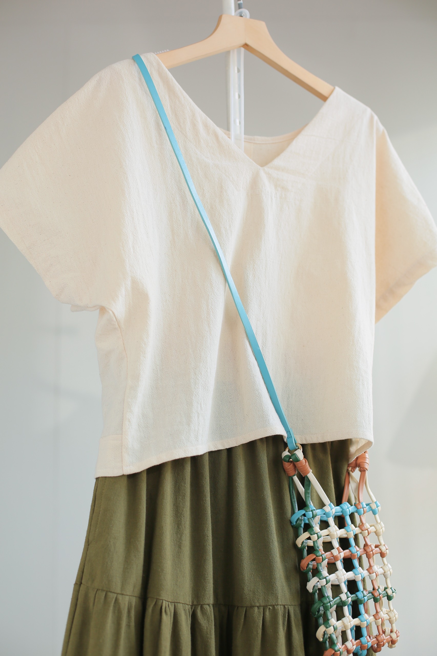 Mori - áo linen cánh dơi