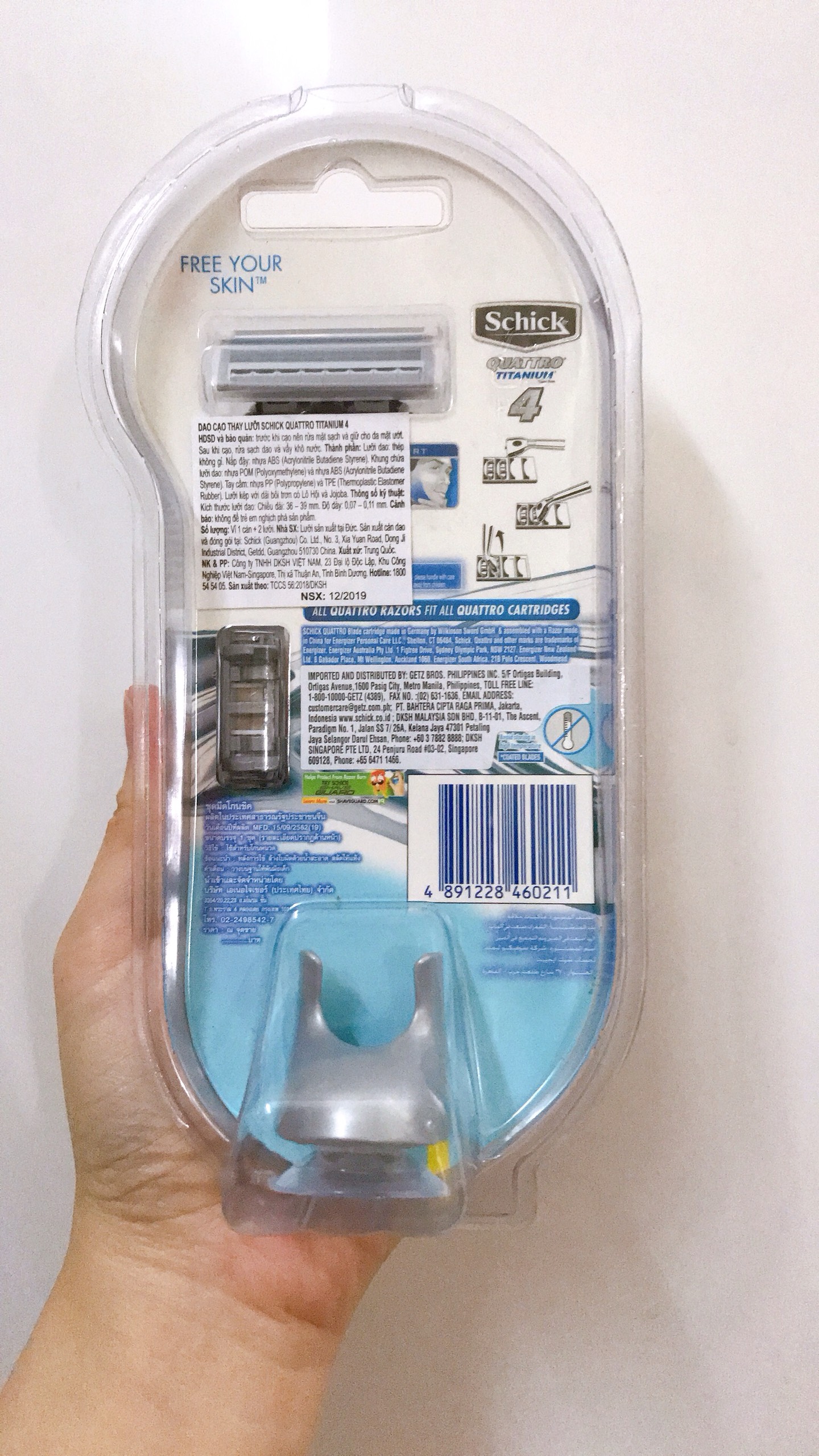 Dao Cạo Râu SCHICK QUATTRO TITANIUM 4 lưỡi (Tặng Thêm 1 Lưỡi trị giá 25k)