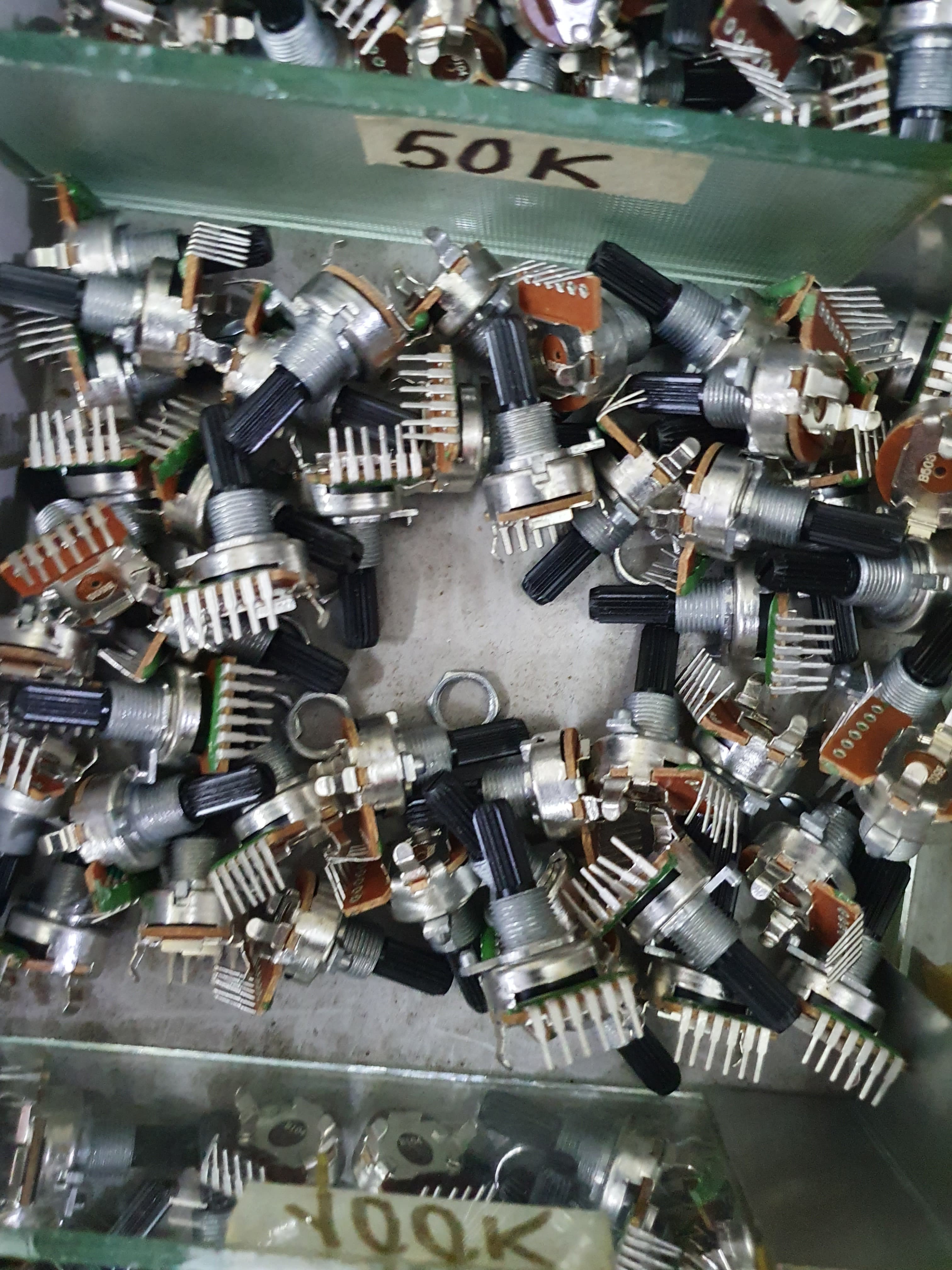 chiết ap 6 chân 1 hàng 50k combo 5 con
