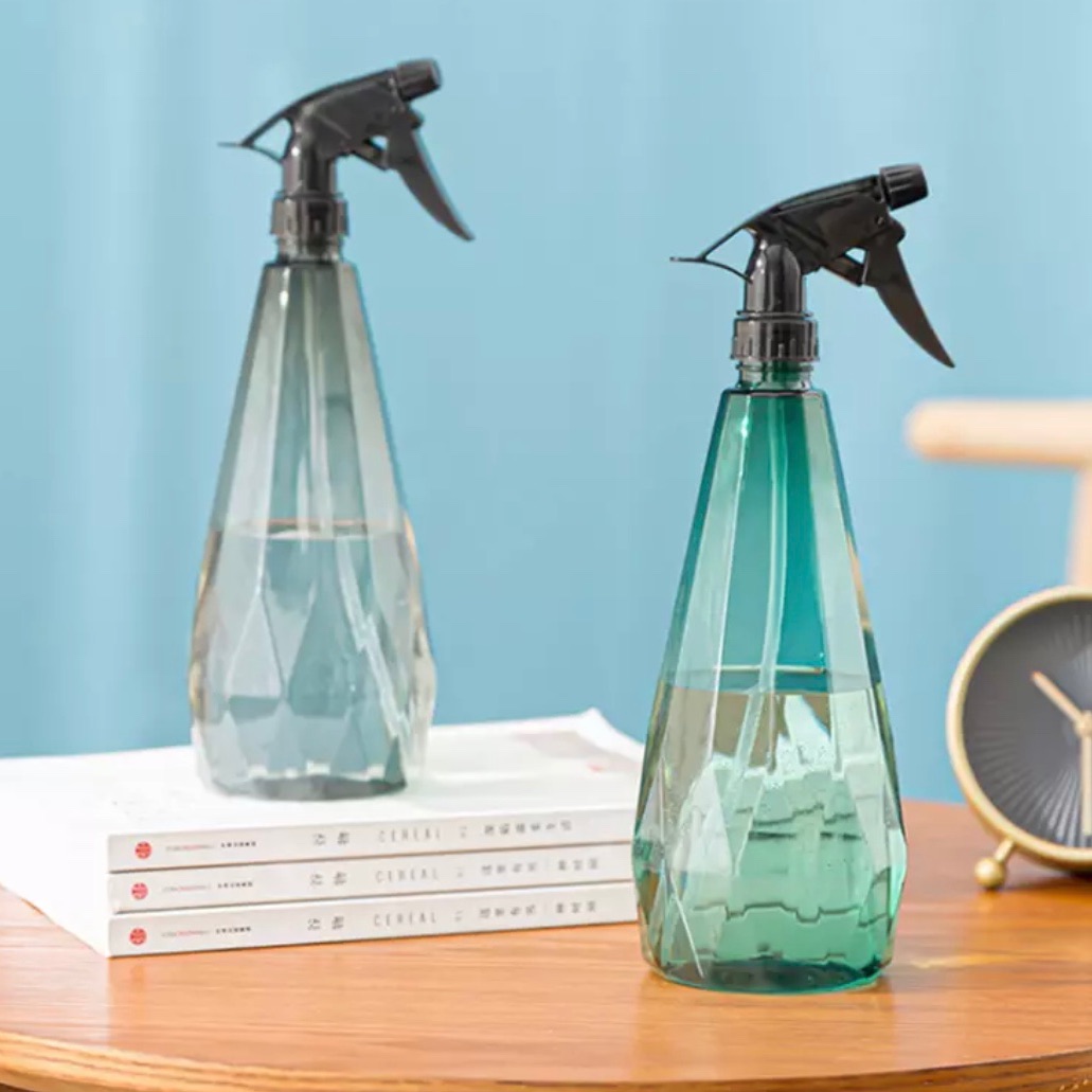 Bình xịt tóc, bình tưới cây cảnh hình kim cương 500ml nhựa cao cấp
