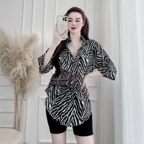 Áo sơ mi ngắn tay chất lụa báo mềm mướt form dấu quần hot hit v550