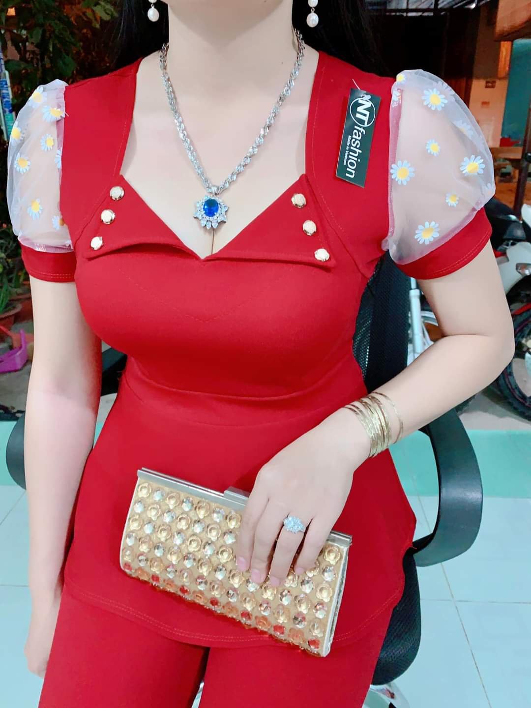 Set bộ nữ áo cổ bẻ,tay phối ren duyên dáng