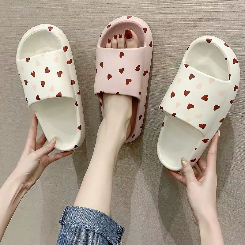 Dép bánh mì nữ nhiều tim mới - Dép lê quai ngang chất liệu EVA nhẹ êm chống nước đi mưa đi biển đi trong nhà hot hè 2023