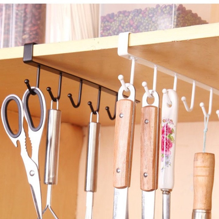 Thanh móc treo đồ gắn tủ bếp, kệ nhà bếp 6 móc bằng sắt tiện lợi - Móc treo ly chén, đồ dùng nhà bếp gắn tủ kệ