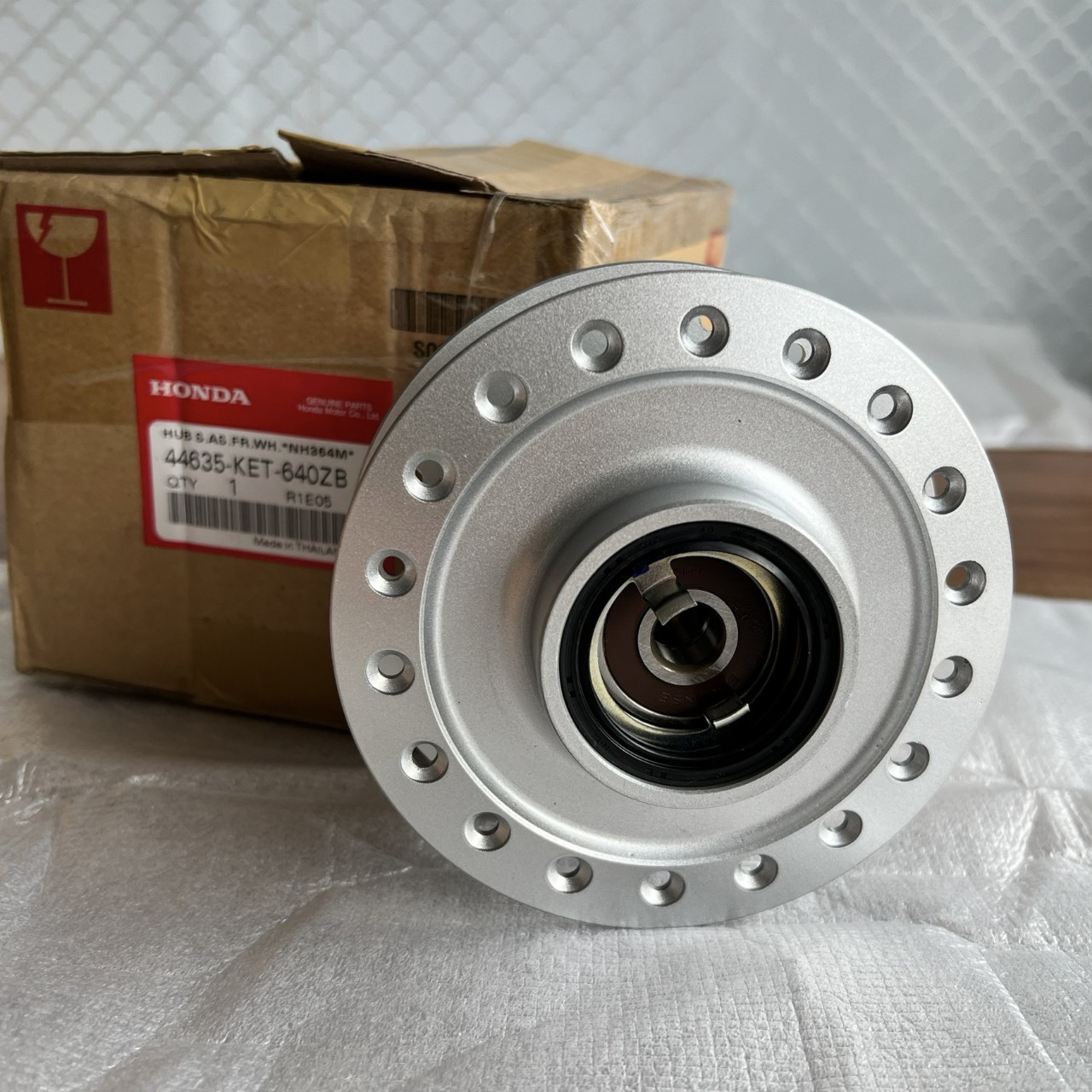 Đùm trước Wave thái 110 zin Honda Thái Lan - 44635-KET-640ZB
