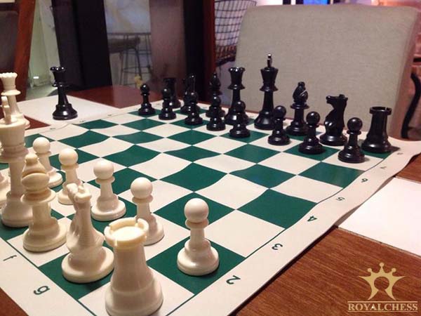 Bộ cờ vua tiêu chuẩn thi đấu wb royalchess - bàn simili