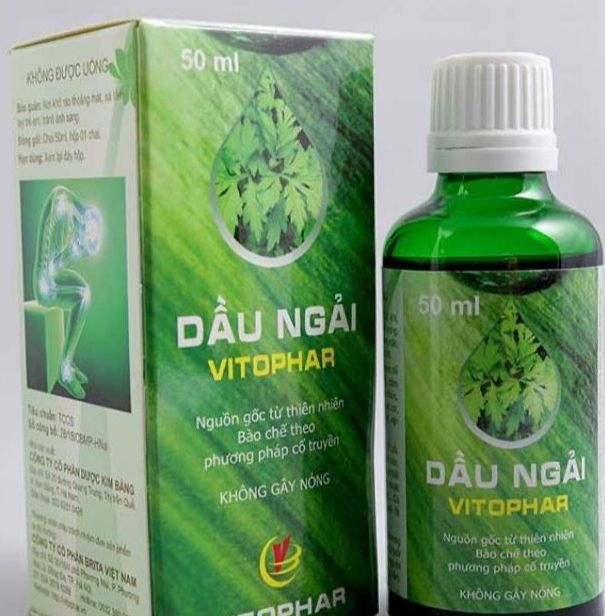 Tinh dầu ngải cứu giảm đau xương khớp VITOPHAR 50ml