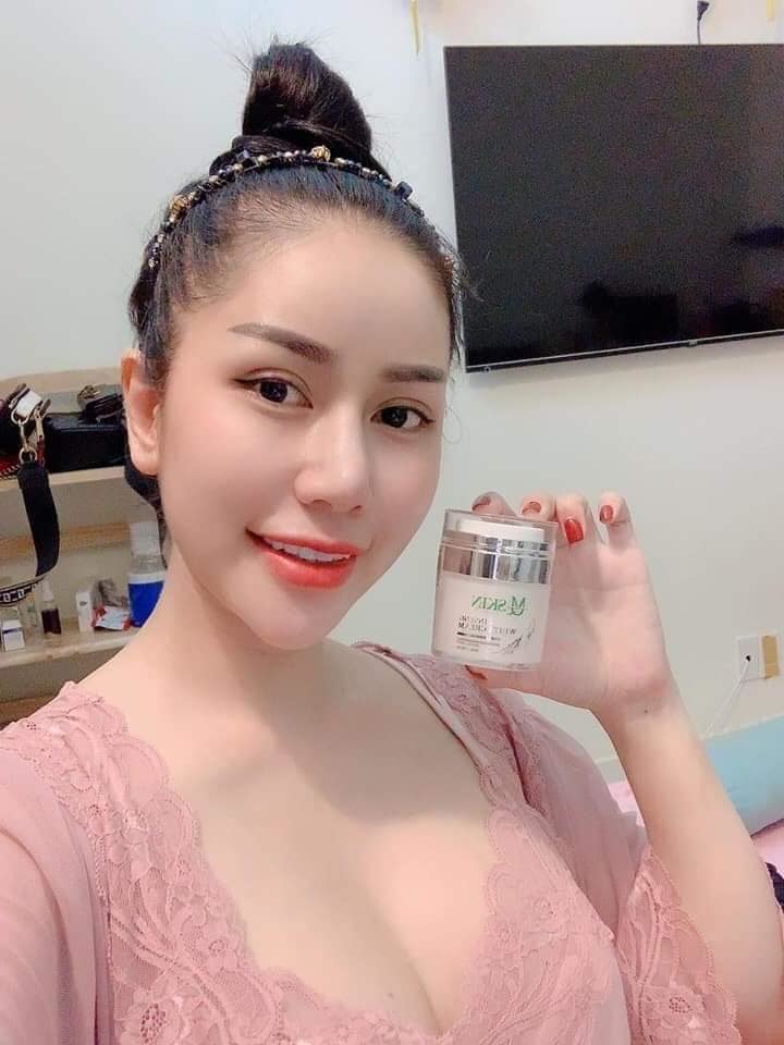 KEM FACE  MQ SKIN NHÂN SÂM