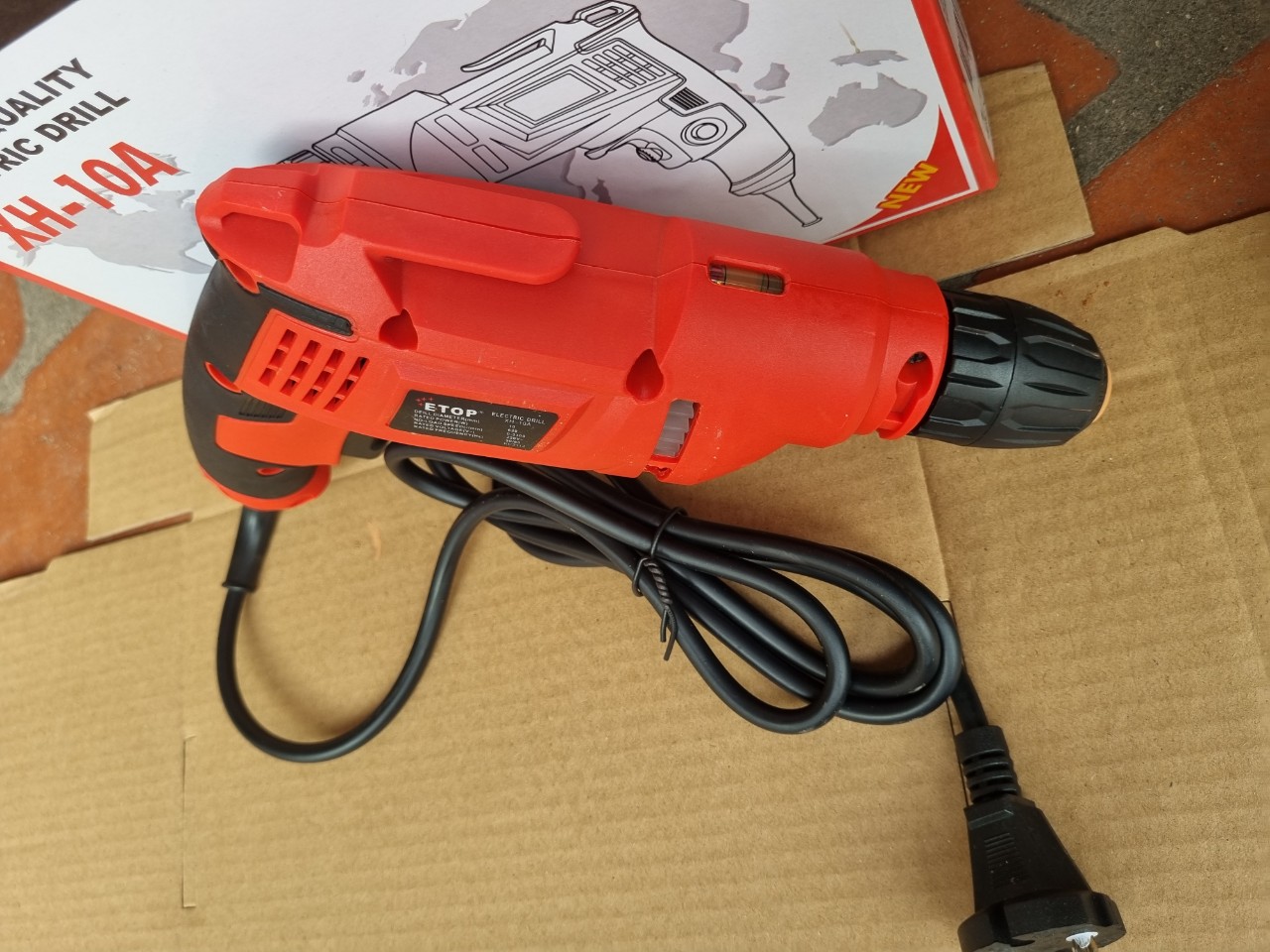 Máy khoan cầm tay 600w