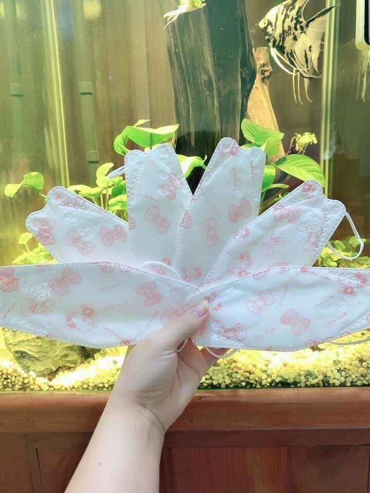 Khẩu trang cho bé 4d kf94 hoạ tiết bé từ