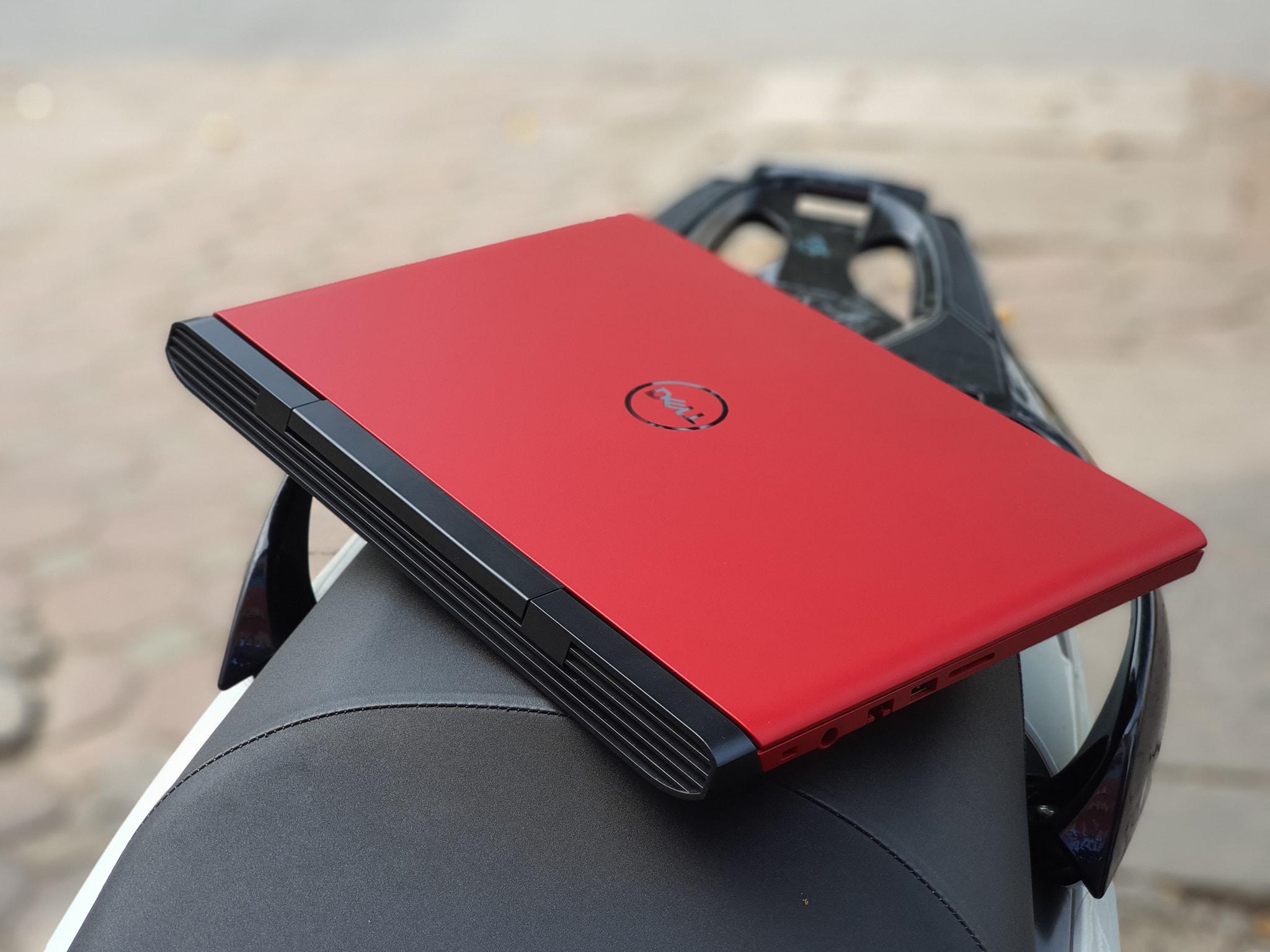 Laptop Dell inspiron 7577 Gaming i7-7700HQ RAM 8GB SSD128GB HDD 1TB GTX1050Ti FHD IPS