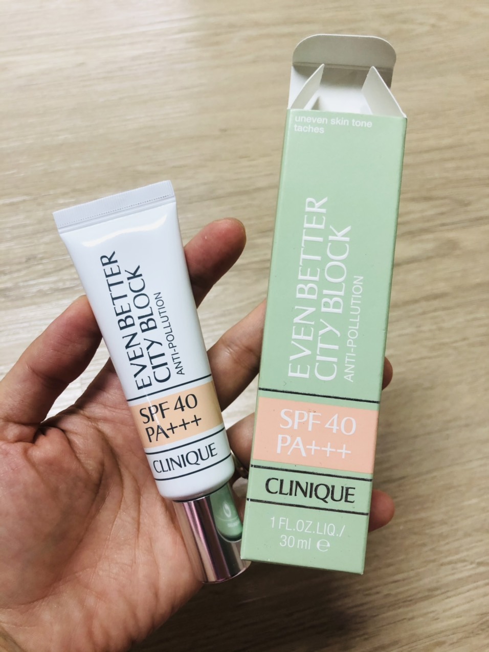 Kem Chống Nắng Dưỡng Trắng Clinique Even Better Anti pollution 30ml