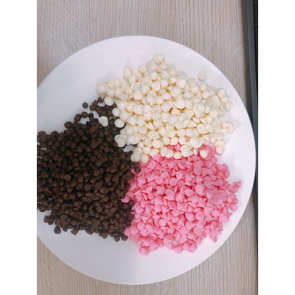 Socola chíp trắng -hồng -đen