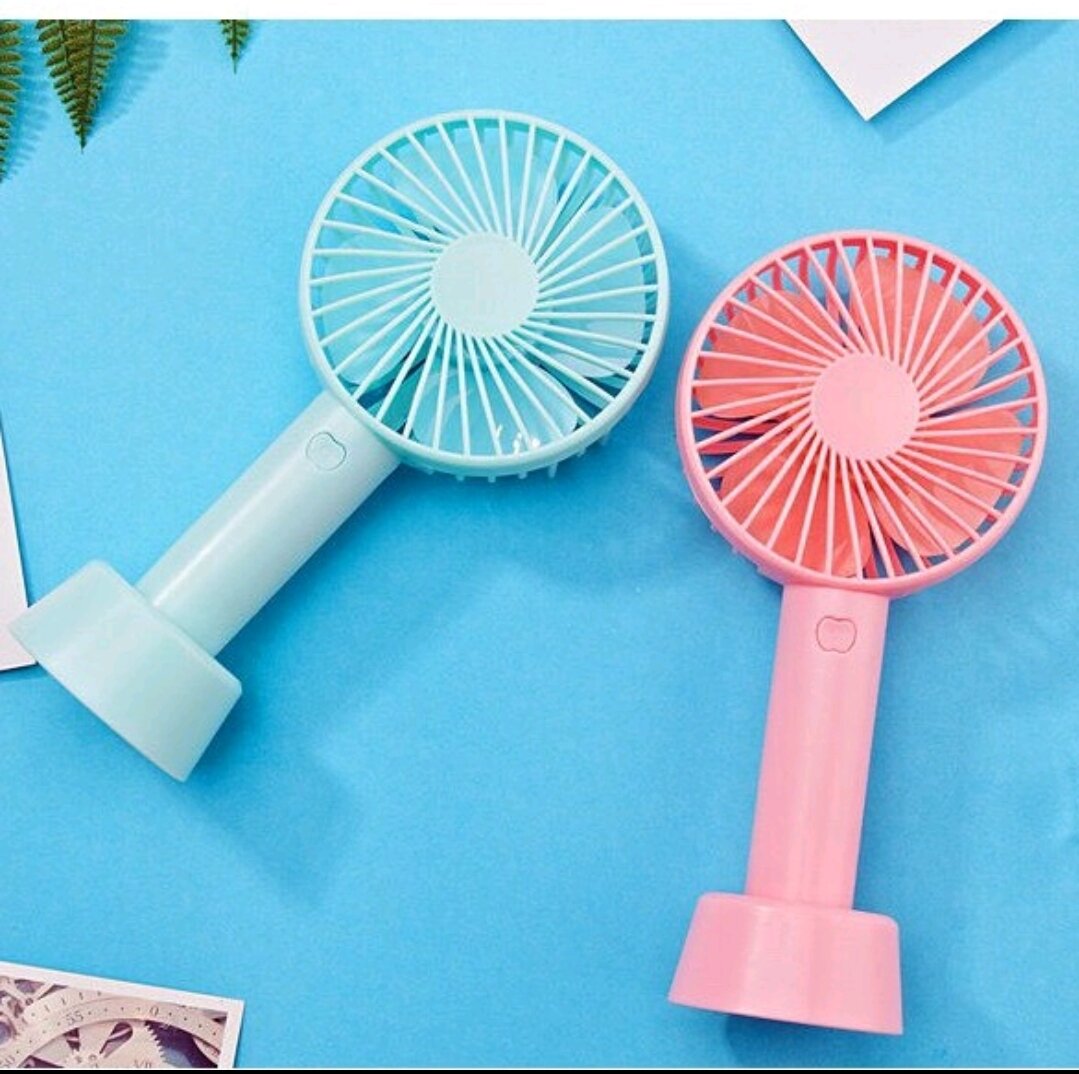 Quạt mini cầm tay có để để bàn- tặng pin + dây sạc