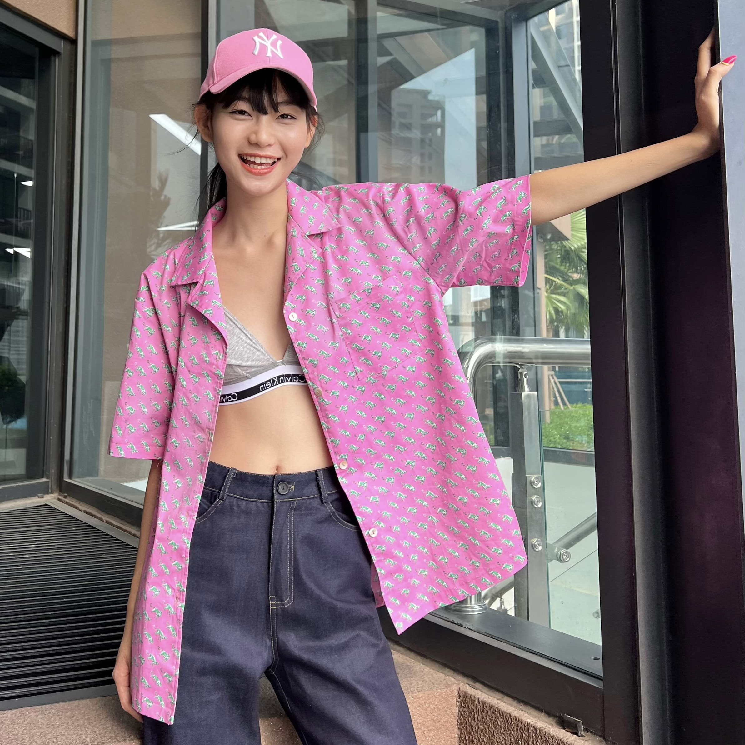 Áo sơ mi cộc tay cổ hai ve dáng rộng in hoạ tiết độc lạ - Unleashedvn Printed Summer Shirt