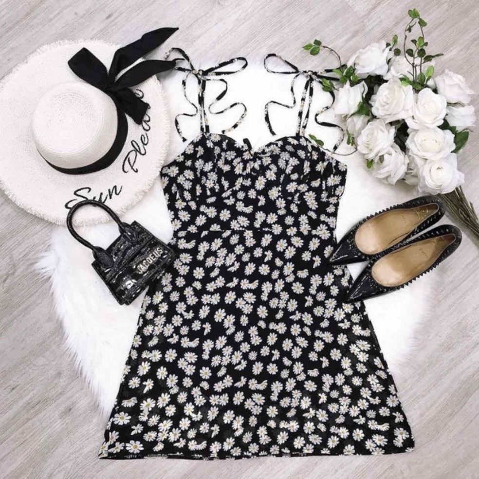 Đầm 2 dây hoa cúc scrunchies