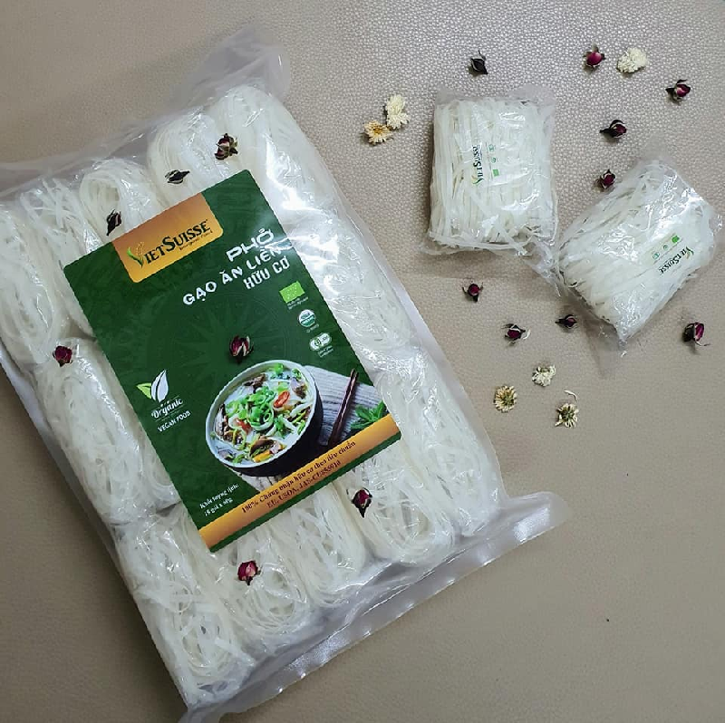 Phở gạo ăn liền hữu cơ VietSuisse 60g