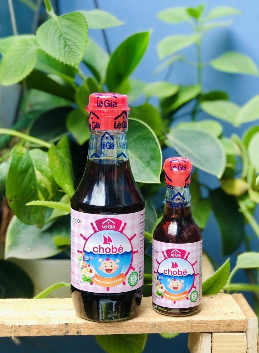 Nước mắm cá cơm Lê Gia chai 60ml cho bé từ 1 tuổi