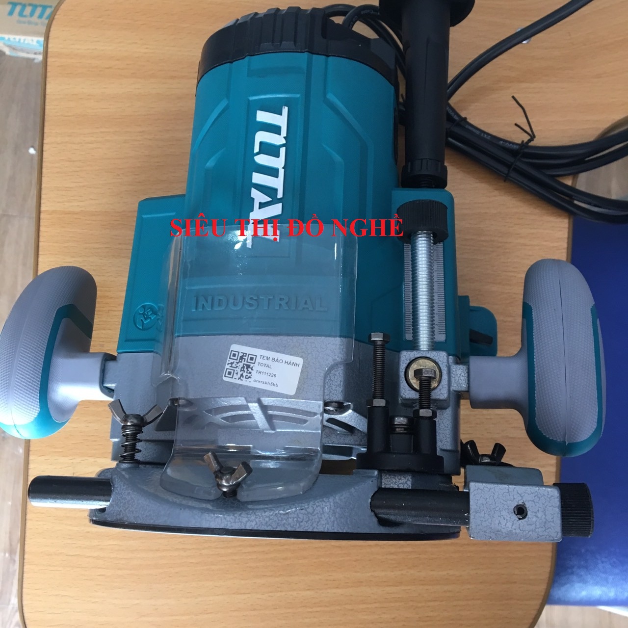Máy phay gỗ total 2200w tr11122