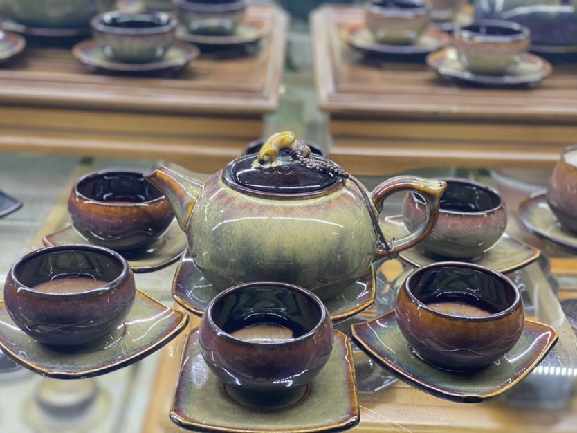 Bộ ấm chén gốm sứ Bát Tràng cao cấp không chì men hoả biến mắt nai dung tích 380ml