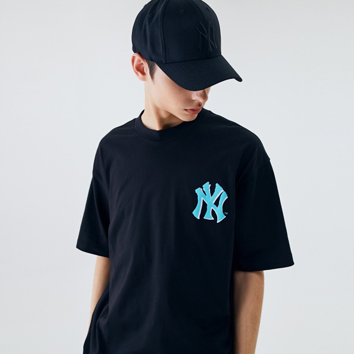 Áo Thun Nam Nữ Chính Hãng Cao Cấp Form Rộng