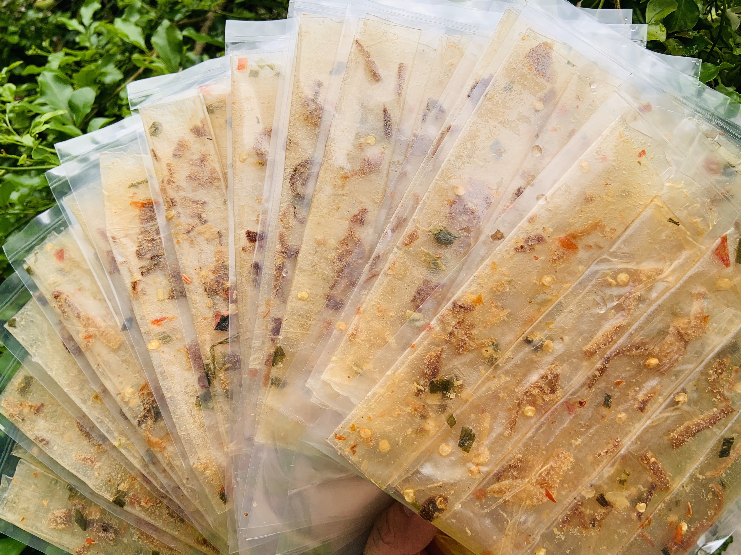 Dẻo muối cuộn hành phi